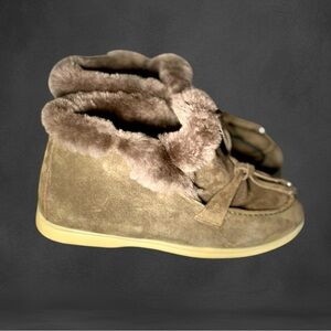 Nila & Nila Suede Shearling Winter mini boot in military green Sz 36 NWOB $225